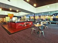 Mercure Kakadu Crocodile Hotel - bar