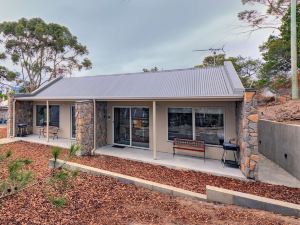 Freycinet Stone Studio 8