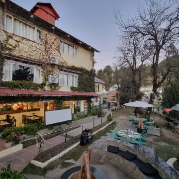 Alps Resort Dalhousie