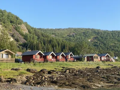Base Camp Hamarøy Hotels in Ulvsvåg