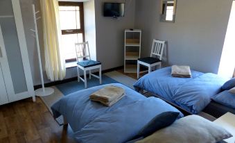 Garadice View Farm House - 6 Bed Accommodation