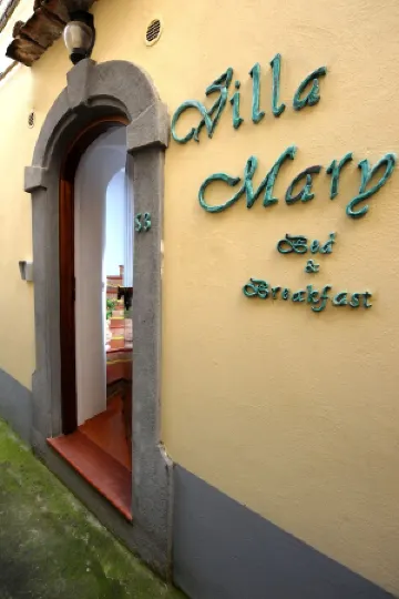Villa Mary Suites