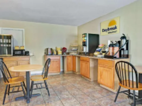 Days Inn by Wyndham Elizabeth City Hotels in Pasquotank County