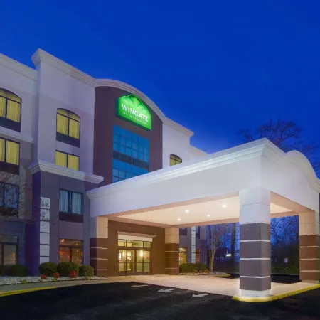 Fairfield Inn & Suites Virginia Beach/Norfolk Airport Отели рядом с достопримечательностью «Чикс-Бич»
