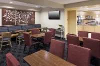 TownePlace Suites Suffolk Chesapeake - breakfast