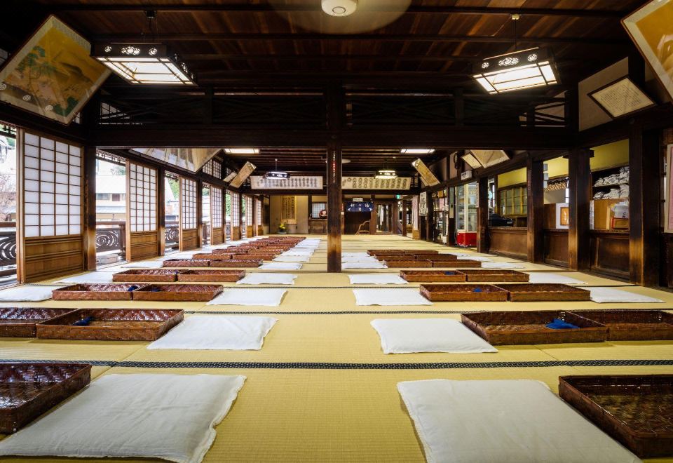 2. 마쓰야마 도큐 ..