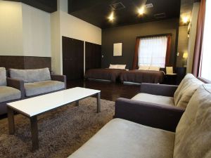 Hotel Livemax Budget Esaka