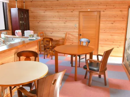 Shinkokyu Отели рядом со станцией Какунодатная станция