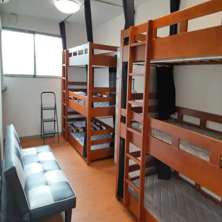 Guest House 'Yachabo' Отели в г. Тацуго