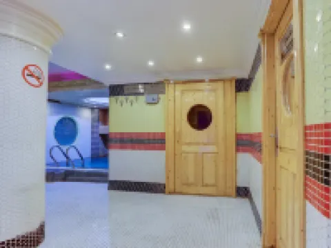 Tehran Grand Hotel โรงแรมในเตหะราน