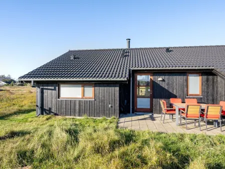 "Finna" - 1km from the Sea