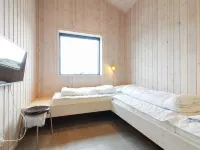 "Fannie" - 250m from the Sea Hotels in Norlev Strand