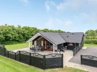 "Chermeine" - 1.2km to the Fjord Hotels in Hemmet