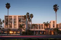 Sonesta Redondo Beach and Marina Hotels near Riviera Village