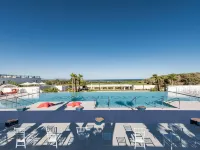 SO/ Sotogrande Spa and Golf Resort Hotel Costa del Sol - Swimmingpools