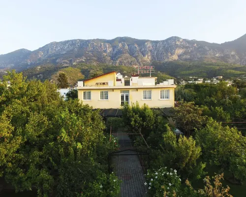 Lapida Garden Các khách sạn ở Lapta