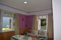 Rufina Lachung De'Crown Hotels in Lachung