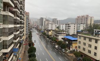 Hongjie Apartment (Yingfeng East Road)