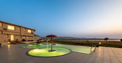 Parijat Lake Resort by GoldMark, Madhai- Satpura National Park Hotel di Sarangpur