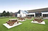 Newbury Town Centre South A339 Hotels in Newbury