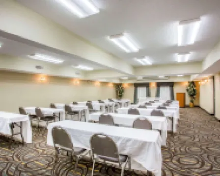 Comfort Suites