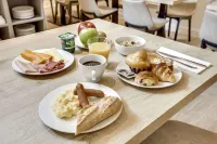Hotel Courseine - breakfast