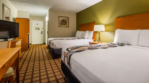 Best Western Plus Chicago Hillside Hotels in Broadview