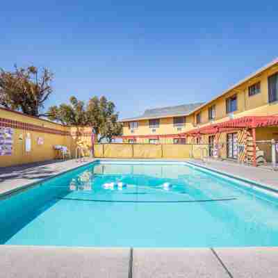 Travelodge by Wyndham Turlock Fitness & Recreational Facilities
