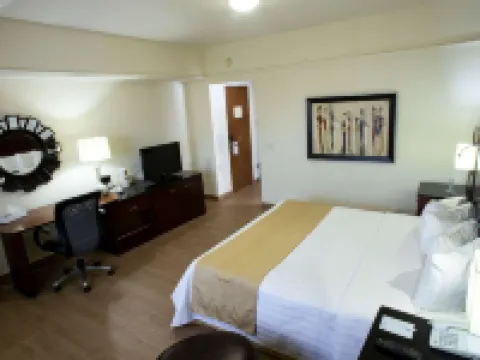 Best Western Centro Monterrey モンテレーのホテル