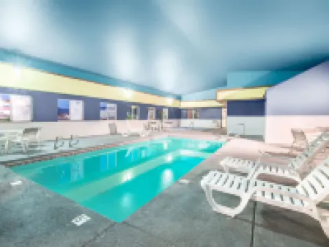 Super 8 by Wyndham Grants Hoteles en Grants