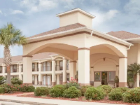 Howard Johnson by Wyndham Lafayette Hotels in Lafayette