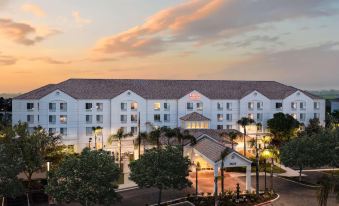 Hilton Garden Inn Bakersfield