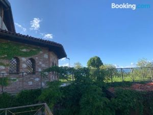 Remarkable 5-bedrooms Villa in Cerrione With Land