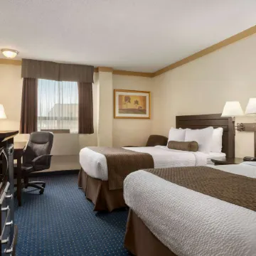 Days Inn & Suites by Wyndham Sault Ste. Marie on