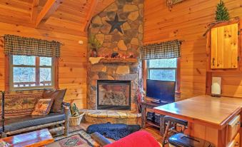 Rustic Dundee Log Cabin w/ Hot Tub & Forest Views!