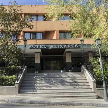 Porcel Alixares Отели рядом с достопримечательностью «Жениль»