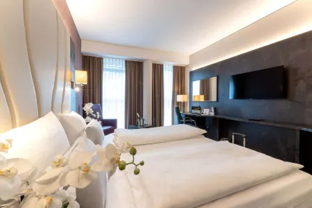 Best Western Plus Plaza Berlin Kurfuerstendamm Отели рядом с достопримечательностью «Свободный университет Берлина»