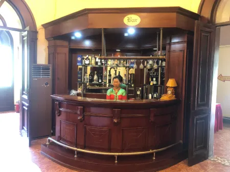 Do Son Villa - Villa of Bao Dai King Отели рядом с достопримечательностью «Do Son Beach»