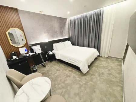 Sacheon View Hotel Отели рядом с достопримечательностью «Hallyeohaesang National Park of Sacheonsi»