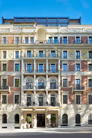 InterContinental Rome Ambasciatori Palace Отели рядом с достопримечательностью «Гробница Цецилии Метеллы»