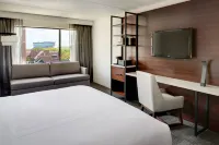 Marriott East Lansing at University Place Hotels in Okemos