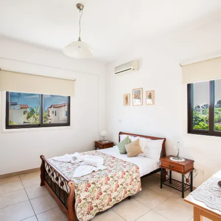 Protaras Holiday Villa Av6
