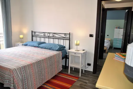 Air-Conditioned Apartment in the Center of Formia 400 Meters from the Station