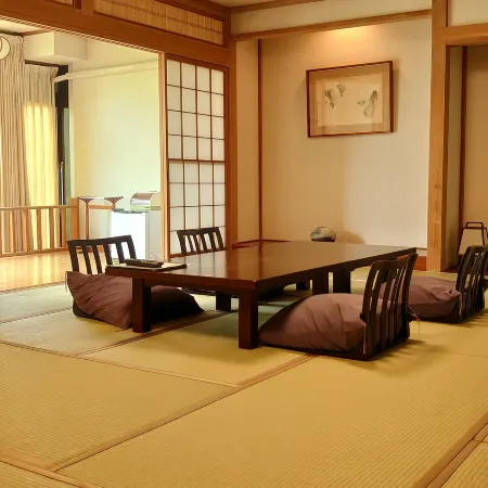 Echigoyuzawa Onsen Ichibousenri Onyuyado Nakaya Отели рядом с достопримечательностью «Горнолыжный курорт Иваппара»