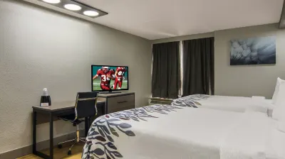 Red Roof Inn & Conference Center Chicago – N Aurora/ Naperville Hotels in der Nähe von Red Oak Nature Center