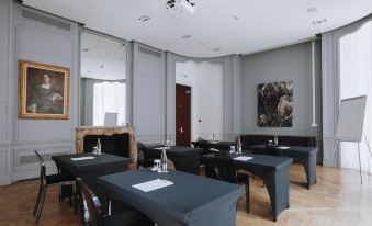 Hôtel de Sers Champs Elysées Paris