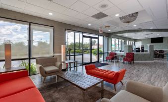Ramada by Wyndham Altamonte Springs Near I-4