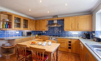 Orchard House Wadebridge Self Catering - Housity