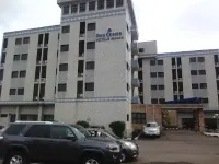 Owu Crown Hotel - Deluxe/twin Bed Room Hotels near KEC Plaza
