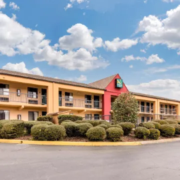 Quality Inn Pelham I-65 Exit 246